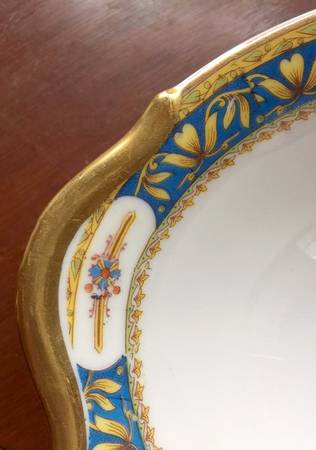 UNC2 9" Oval Vegetable Bowl