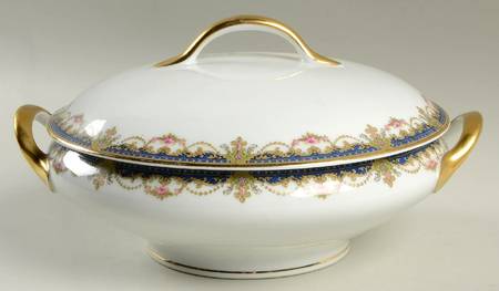UNC20 Round Covered Vegetable by Union Ceramique