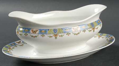 UNC24 Gravy Boat with Attached Underplate by Union Ceramique
