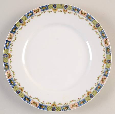 UNC24 Luncheon Plate