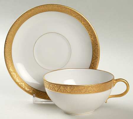 UNC36 Flat Cup & Saucer Set
