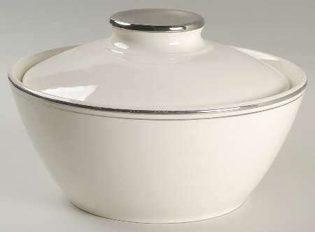 Ballerina Platinum Round Covered Vegetable