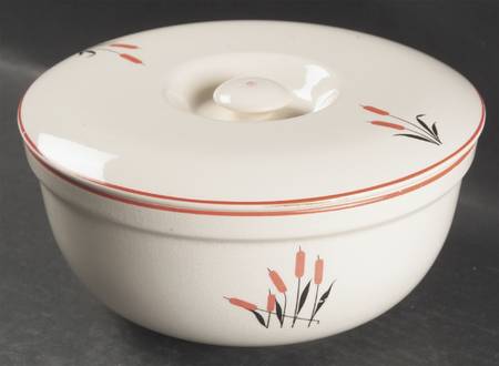 Cattail (Camwood) 2 Qt Round Covered Casserole