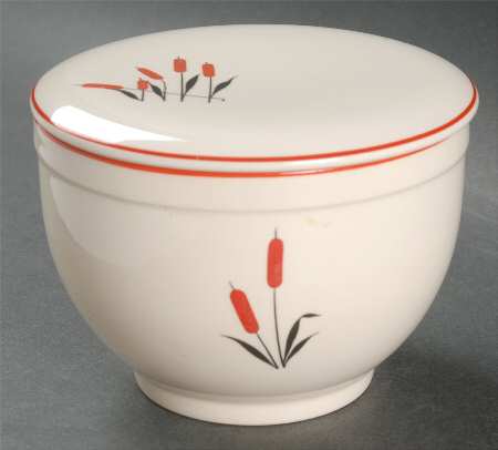 Cattail (Camwood) Medium Refrigerator Jar & Lid