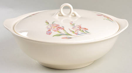 Iris 9" Round Vegetable Bowl