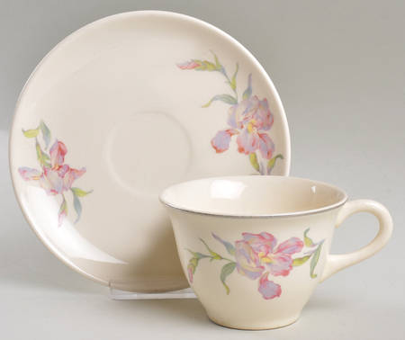 Iris Flat Cup & Saucer Set