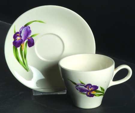 Iris Flat Cup & Saucer Set