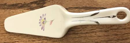 Poppy Solid Ceramic Pie/Cake Server