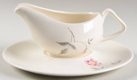 Rosette Gravy Boat & Underplate by Universal