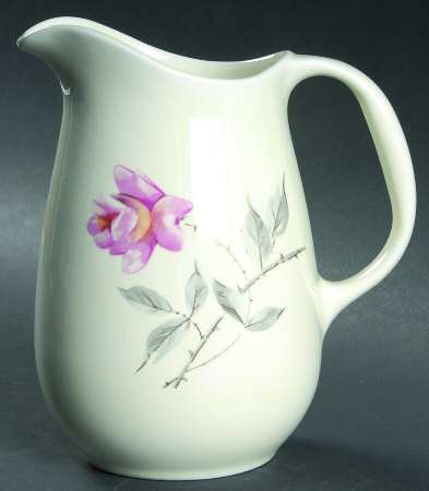 Rosette 32 Oz Pitcher