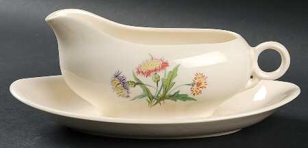 Thistle Gravy Boat & Underplate