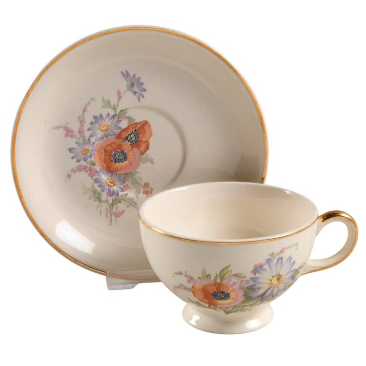 UNI28 Footed Cup & Saucer Set