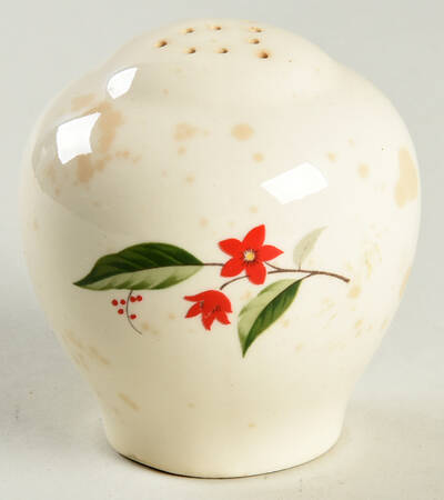Woodvine Pepper Shaker