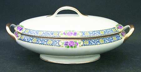 Lyons Oval Covered Vegetable