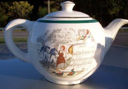 French Opera Reproductions Teapot & Lid