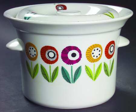 Bellis 1.25 Qt Round Covered Casserole