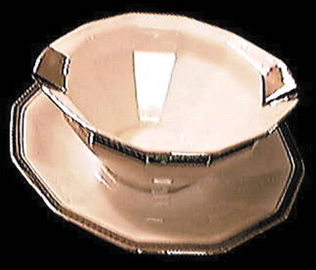 UNC97 Gravy Boat with Attached Underplate