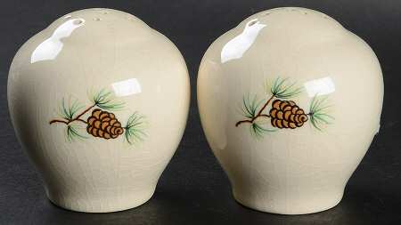 Pine Cone Salt & Pepper Set