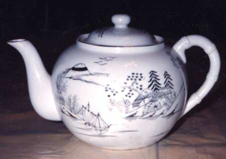 UNY1 Teapot & Lid