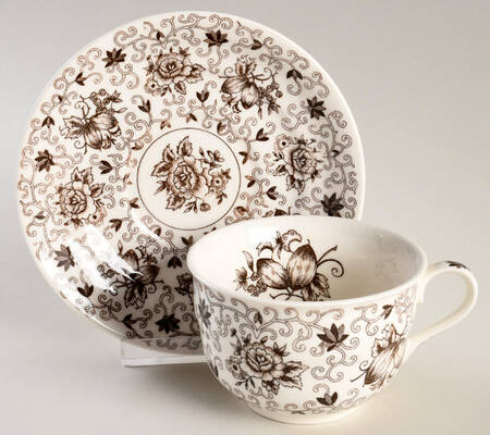 Dutch Garden Footed Cup & Saucer Set