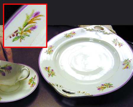 UC41 Handled Cake Plate