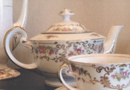 Dresden Teapot & Lid