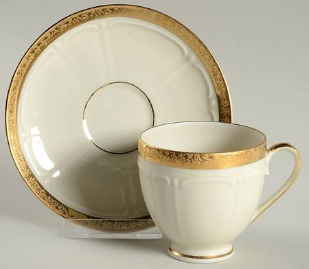 UPS3 Footed Demitasse Cup & Saucer Set