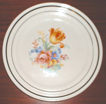 UNI127 Dinner Plate