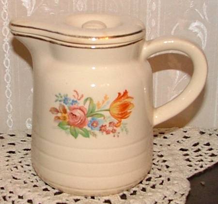 UNI127 Pitcher & Lid
