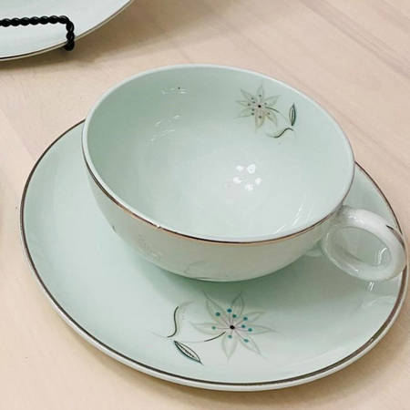 UNI143 Flat Cup & Saucer Set