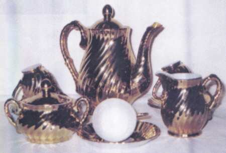 Golden Elegance Sugar Bowl & Lid