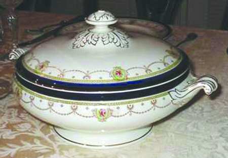 ENG216 Round Covered Vegetable