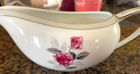 Carmen Gravy Boat