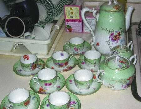 1721 Coffee Pot & Lid