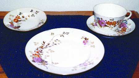 UC339 Flat Cup & Saucer Set