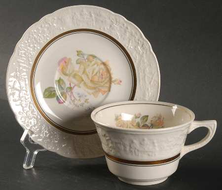 UNI160 Flat Cup & Saucer Set