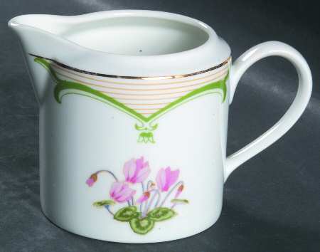 UC388 Creamer