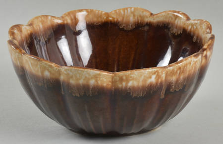 Brown Drip (House and Garden, Mirror Brown) 5" Ruffled Bowl