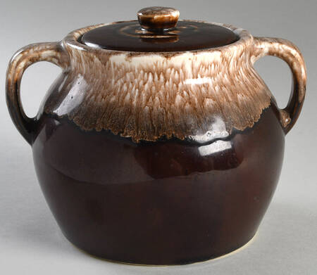 Casual Brown Bean Pot & Lid