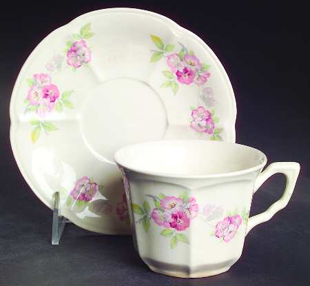 UC403 Flat Cup & Saucer Set