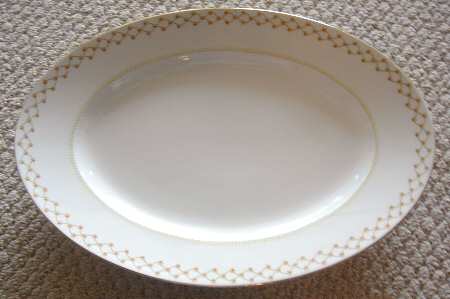 Unc190 19" Oval Serving Platter