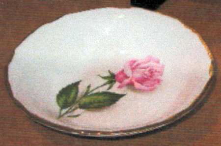 Queen of Roses Fruit/Dessert (Sauce) Bowl