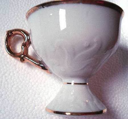 8269 Footed Cup