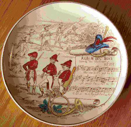Sujets Musicaux Coupe Salad Plate