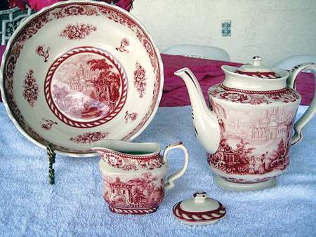 Venetian Red Creamer