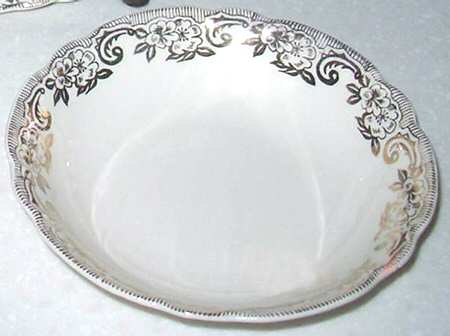 ILL33 Fruit/Dessert (Sauce) Bowl