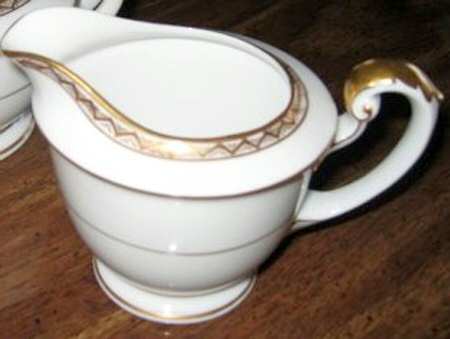 KUT423 Creamer