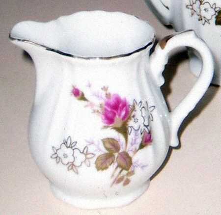 4004 Creamer