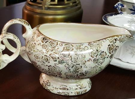 Lady Pearlwick Creamer