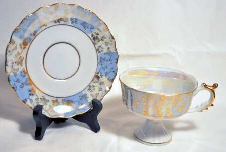 C7215 Footed Cup & Saucer Set